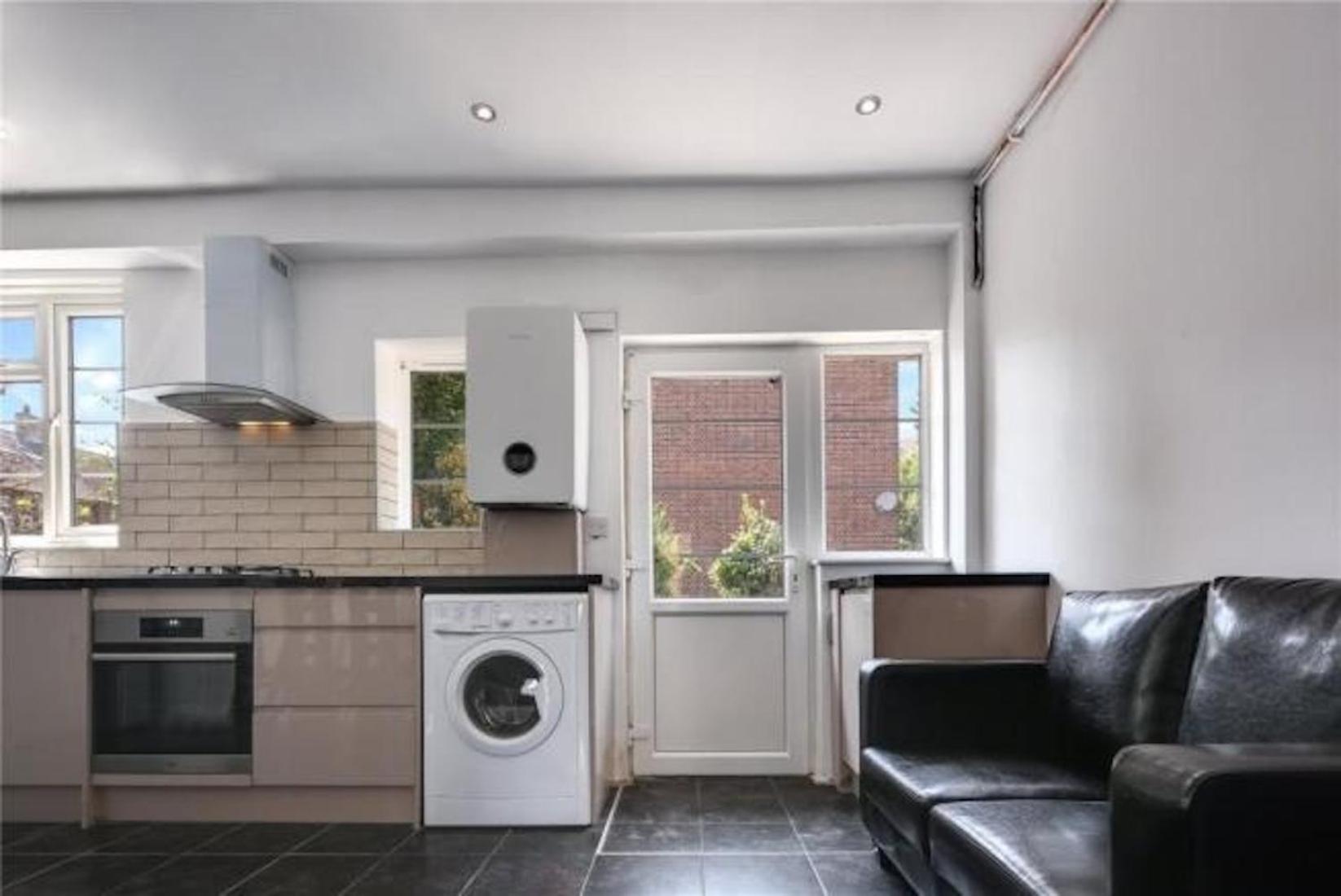 Ferienhaus Limehouse Townhomes Modern 4-bedroom, 3-bathroom Townhome With A Private Garden